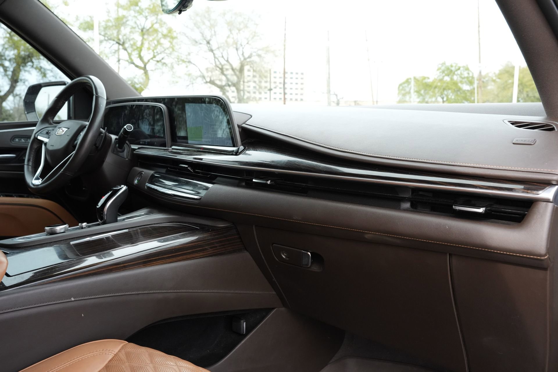 Used 2023 Cadillac Escalade ESV Premium Luxury image 26