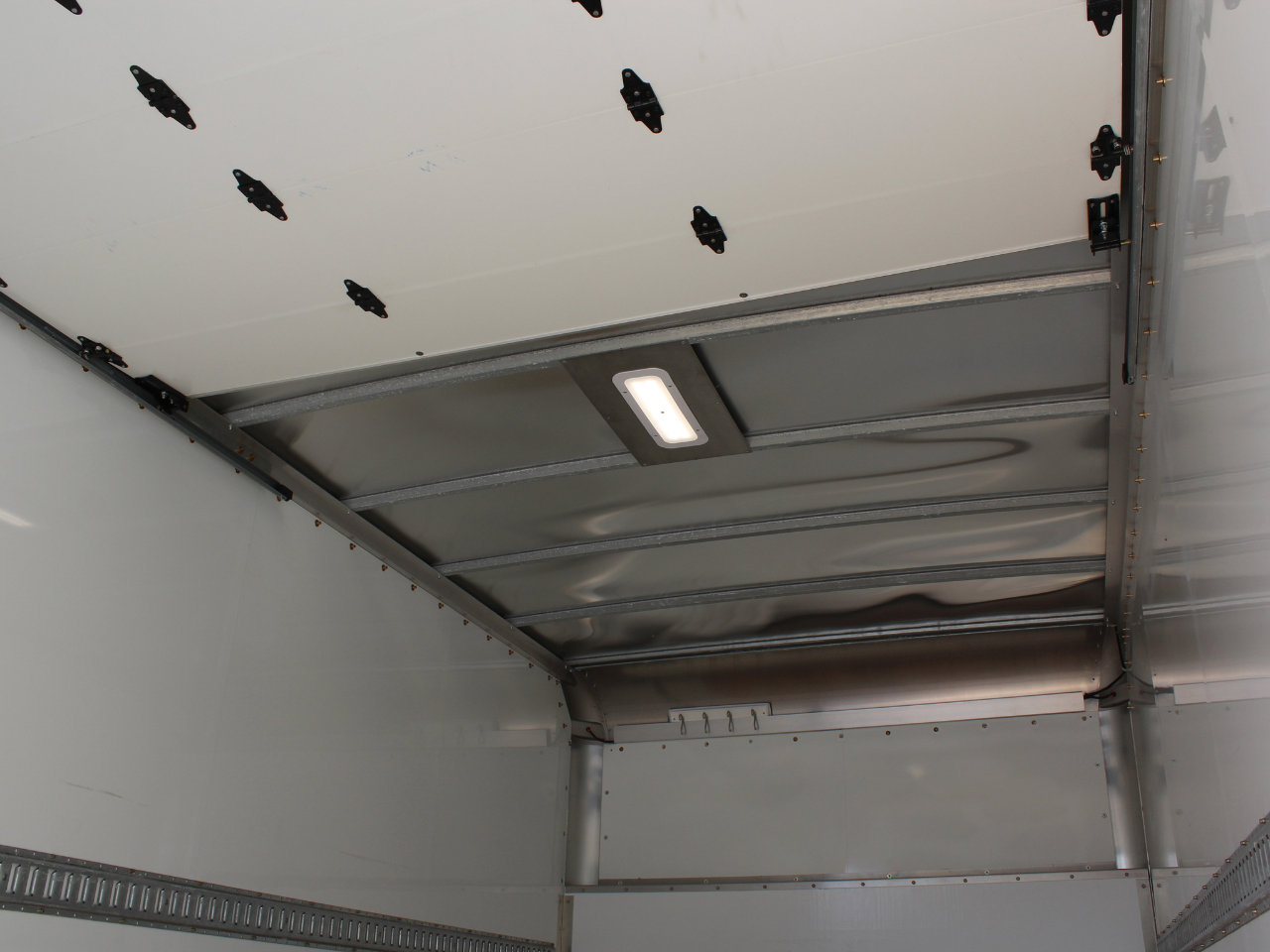 Used 2024 Ford E-450 and Econoline 450 Super Duty w/ Power Windows & Locks Group image 30