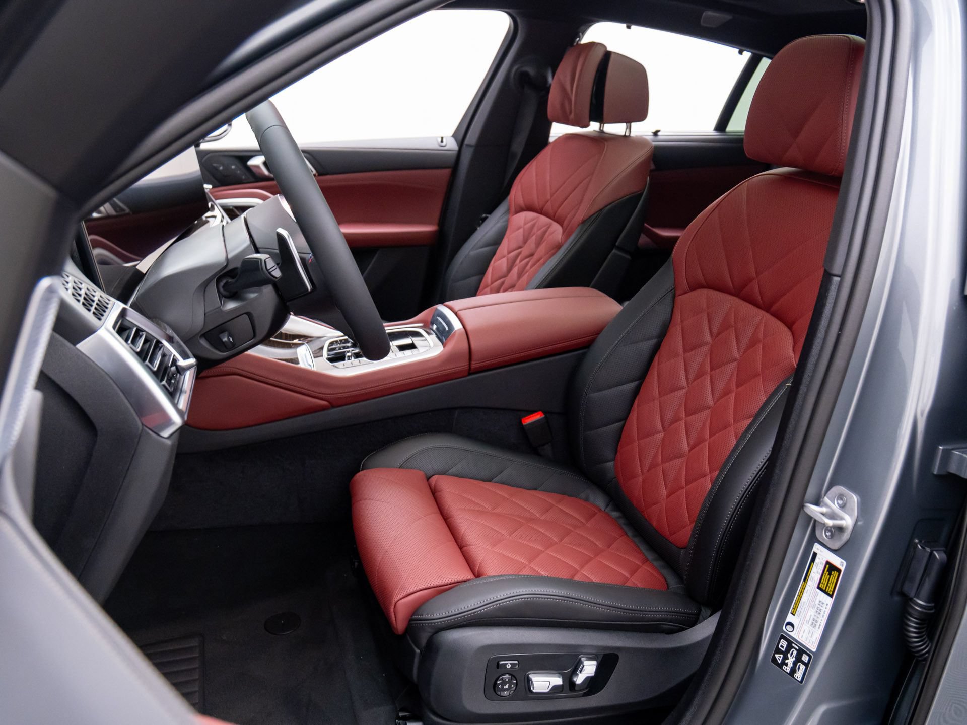 Used 2026 BMW X6 M60i AWD/4WD image 15