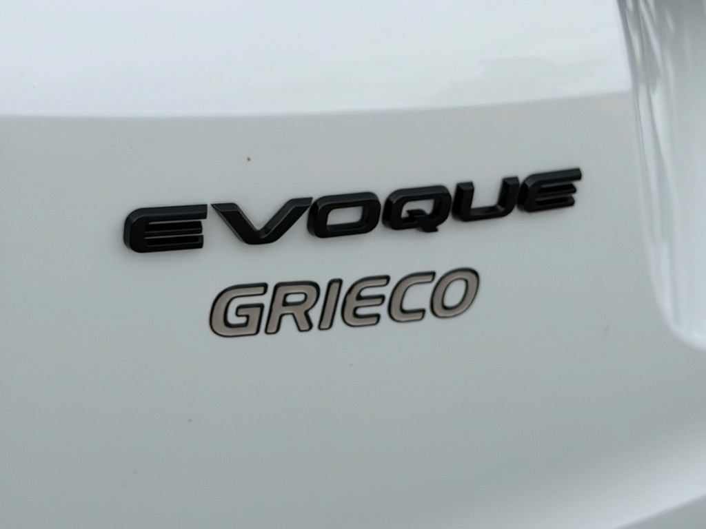 Used 2023 Land Rover Range Rover Evoque R-Dynamic S AWD/4WD image 15