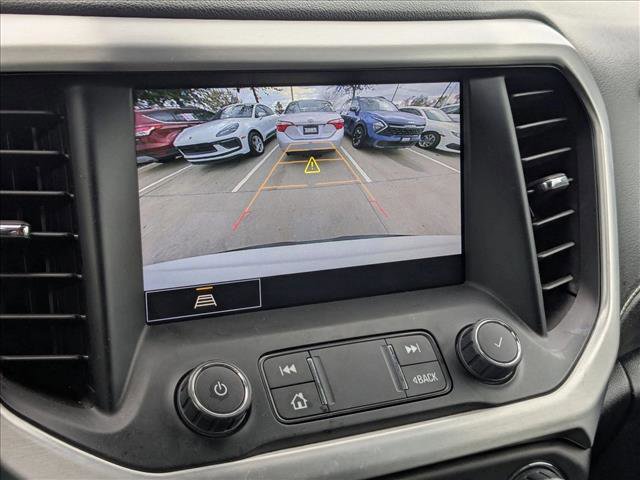 Used 2023 GMC Acadia SLT image 13