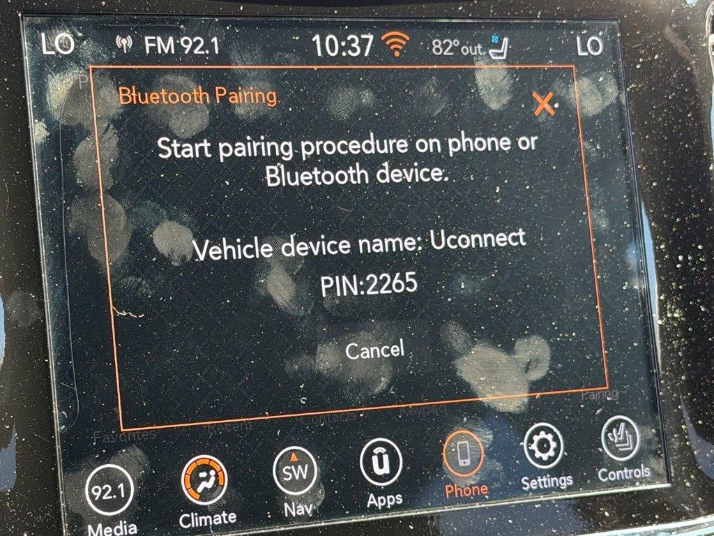 Used 2021 Jeep Grand Cherokee Limited w/ Luxury Group II image 25