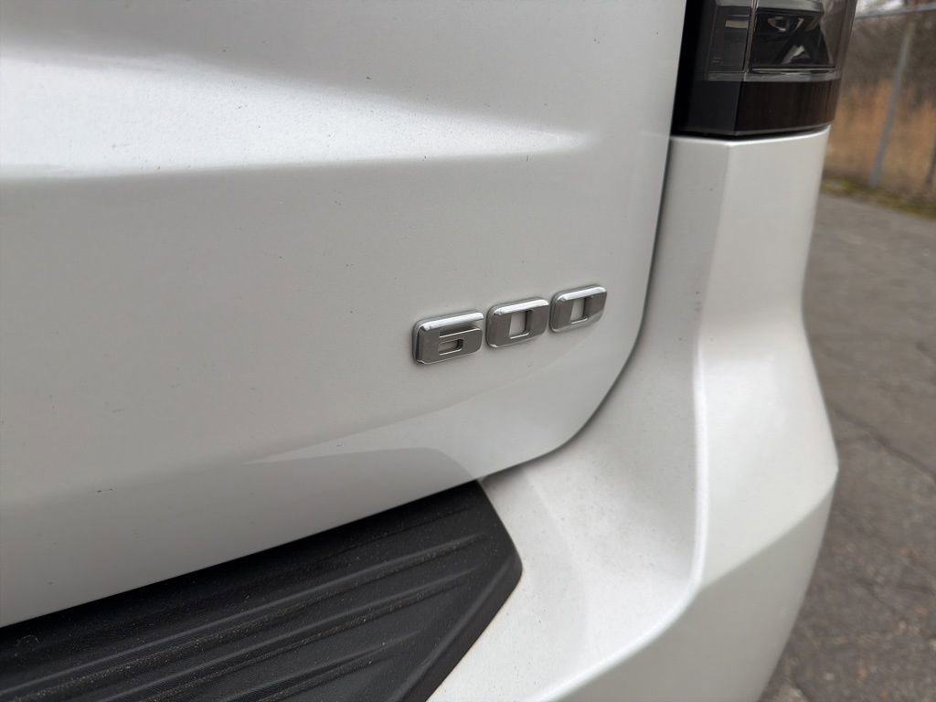 Used 2022 Cadillac Escalade Premium Luxury Platinum w/ Heavy-Duty Trailer Package image 20