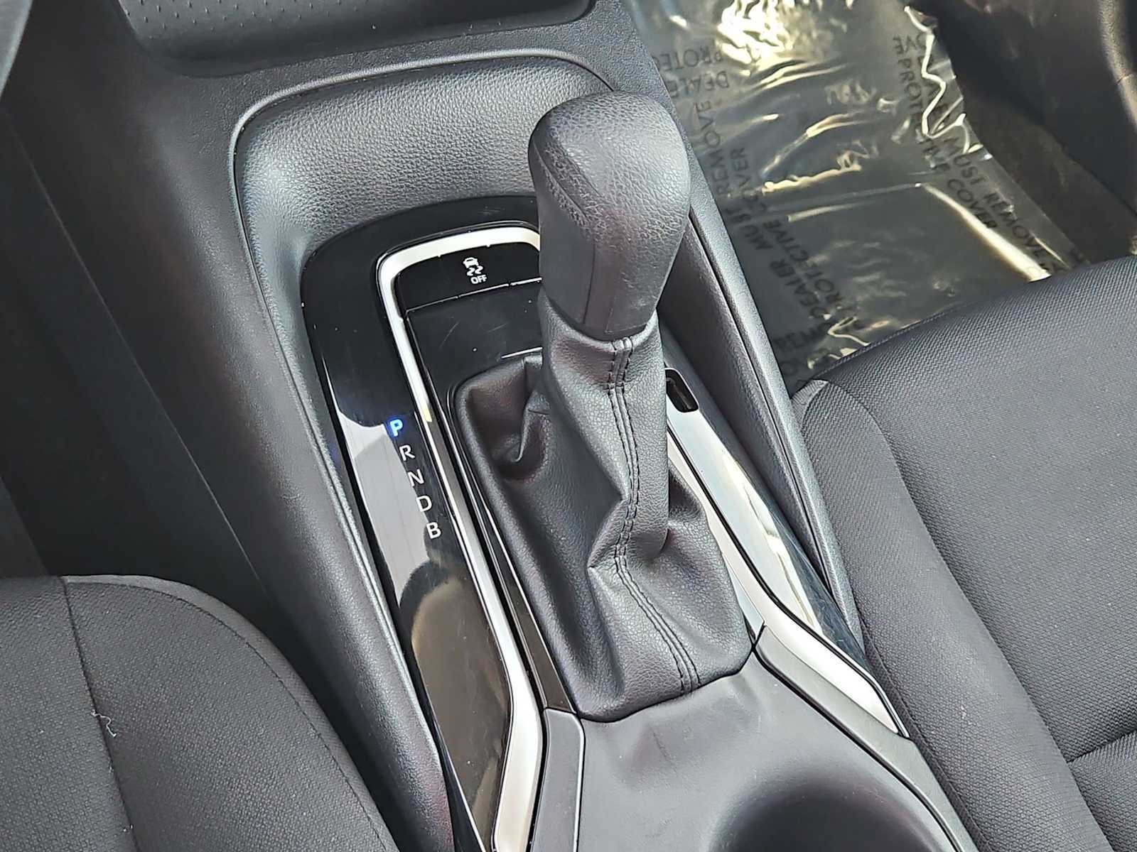 Used 2025 Toyota Corolla LE image 42