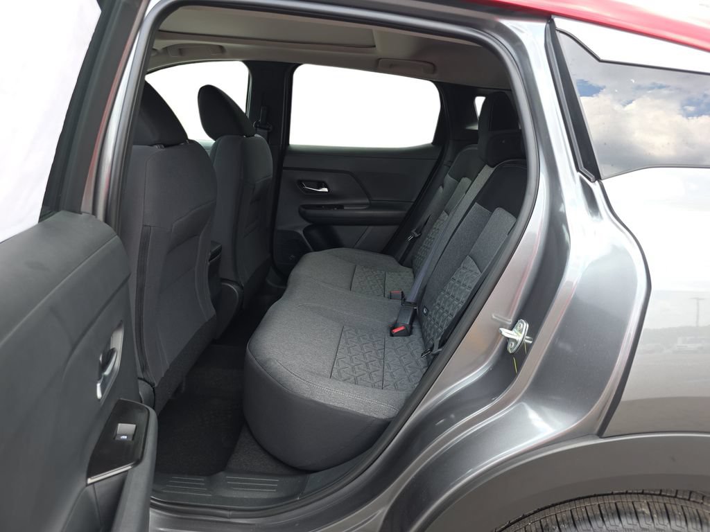 New 2026 Nissan Kicks SV w/ SV Premium Package FWD image 14