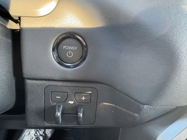 New 2026 Toyota Tundra Platinum image 32