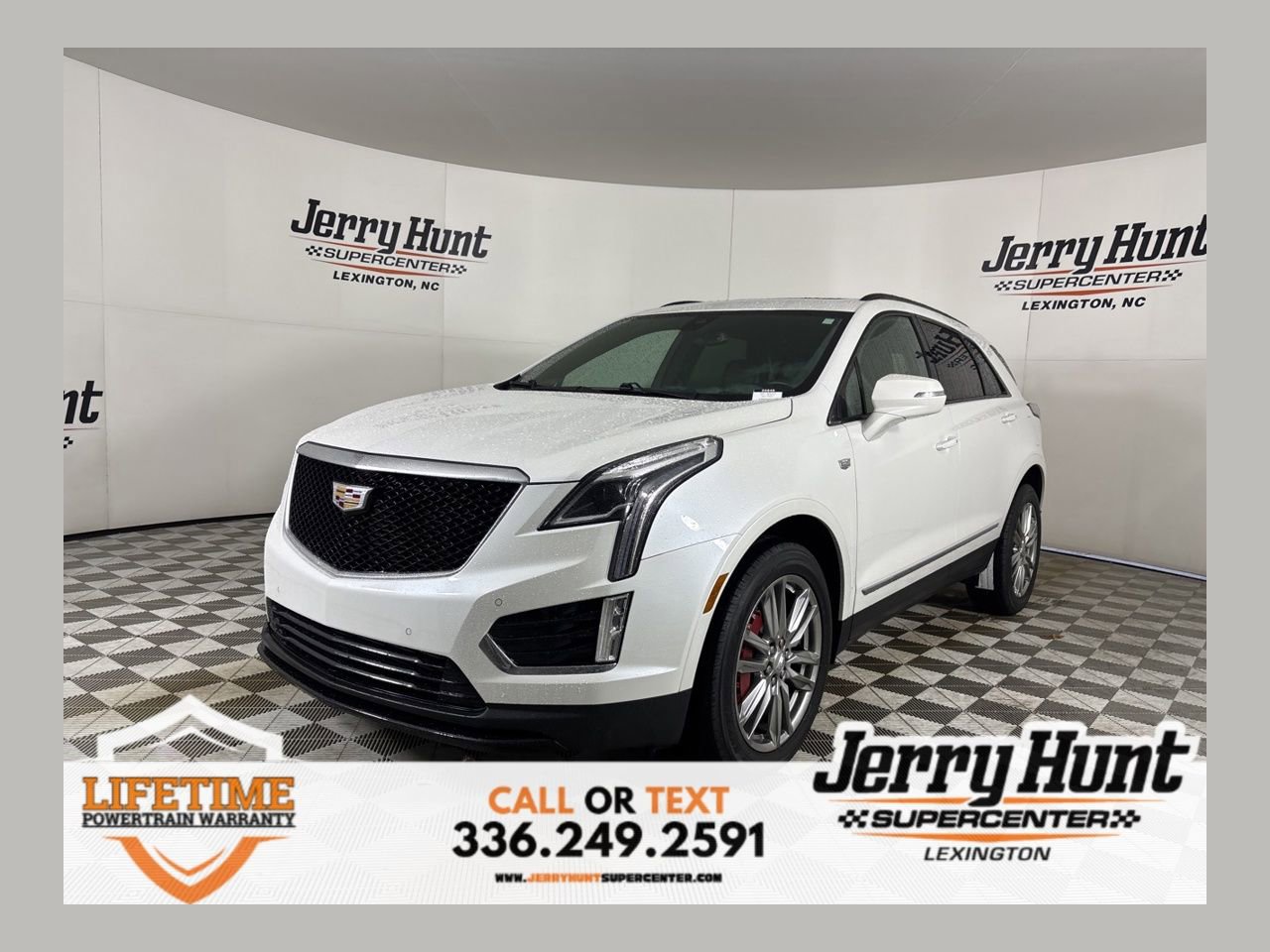Used 2022 Cadillac XT5 Sportv image 1