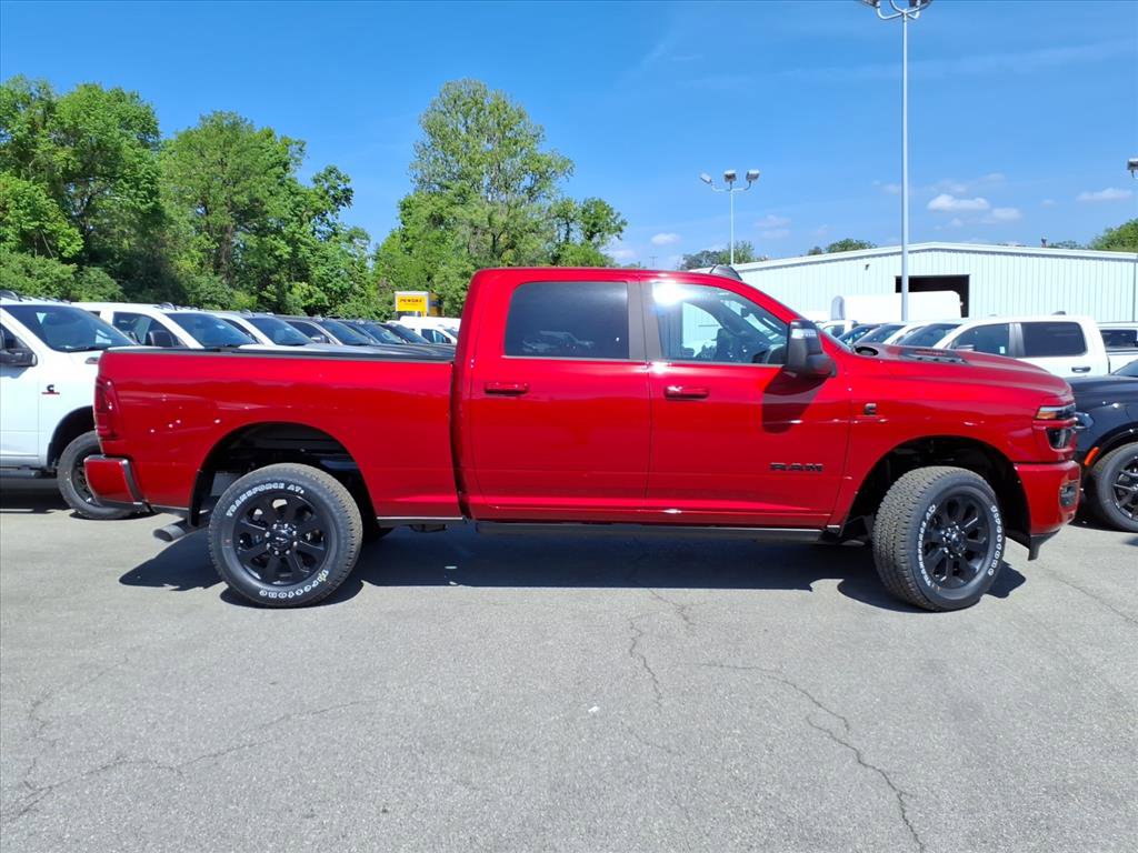 New 2026 RAM 2500 Laramie AWD/4WD image 3