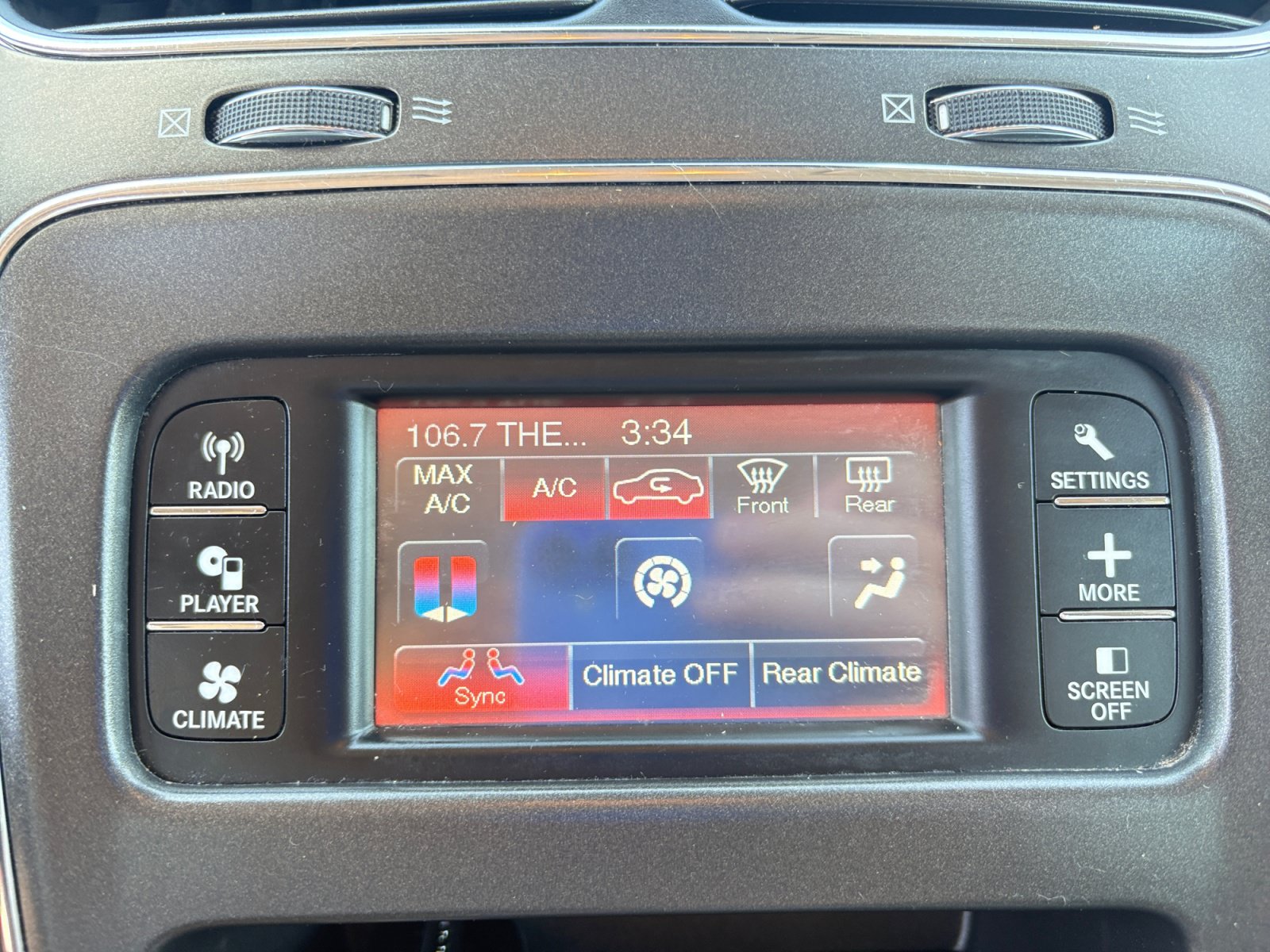 Used 2016 Dodge Journey SE w/ Flexible Seating Group FWD image 17