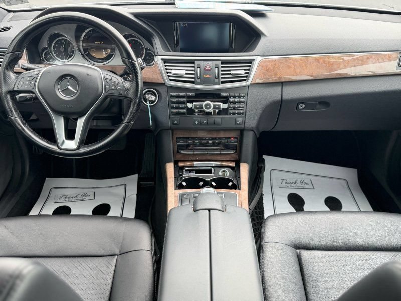Used 2012 Mercedes-Benz E 350 4MATIC Sedan image 12