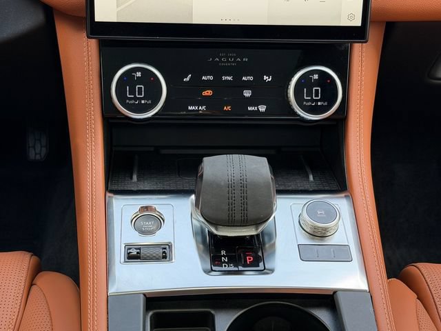 Used 2025 Jaguar F-PACE R-Dynamic S AWD/4WD image 17