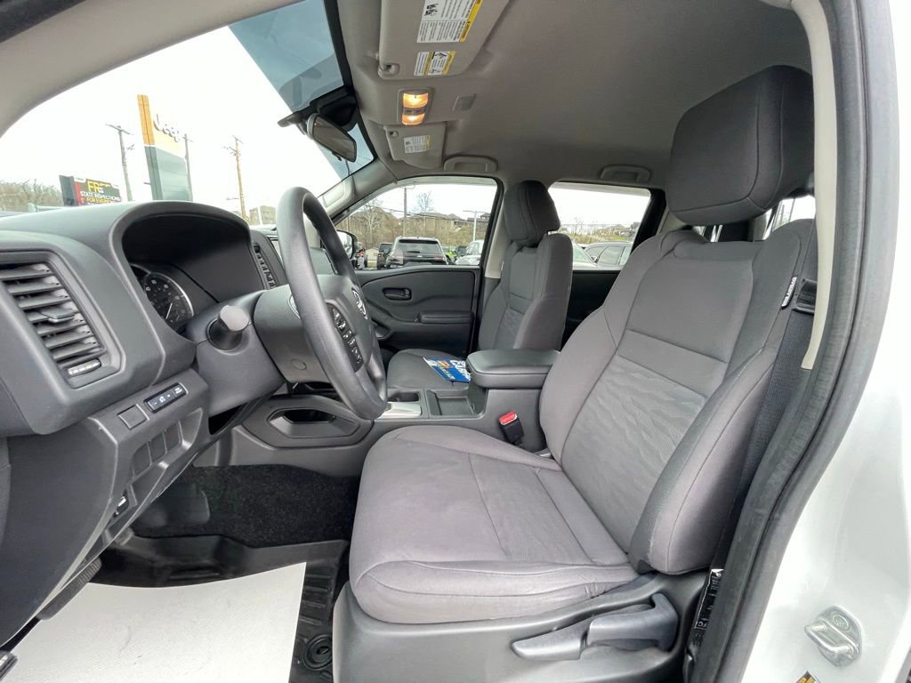 Used 2024 Nissan Frontier S w/ Tow Package image 27