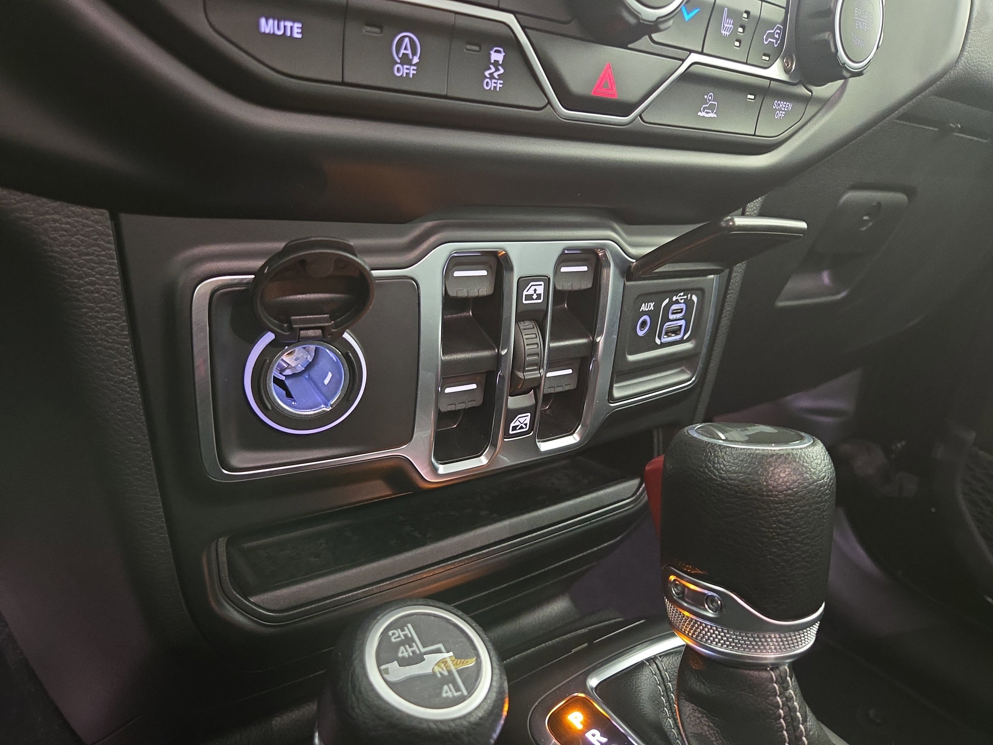 Used 2022 Jeep Wrangler Unlimited Sahara w/ LED Lighting Group image 27