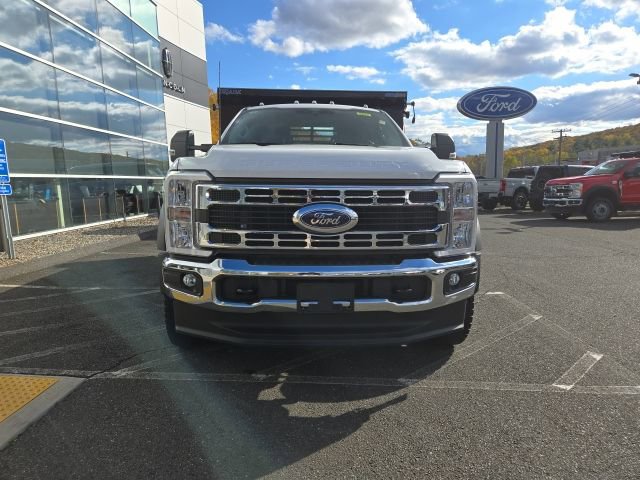 New 2025 Ford F550 4x4 Regular Cab Super Duty image 2