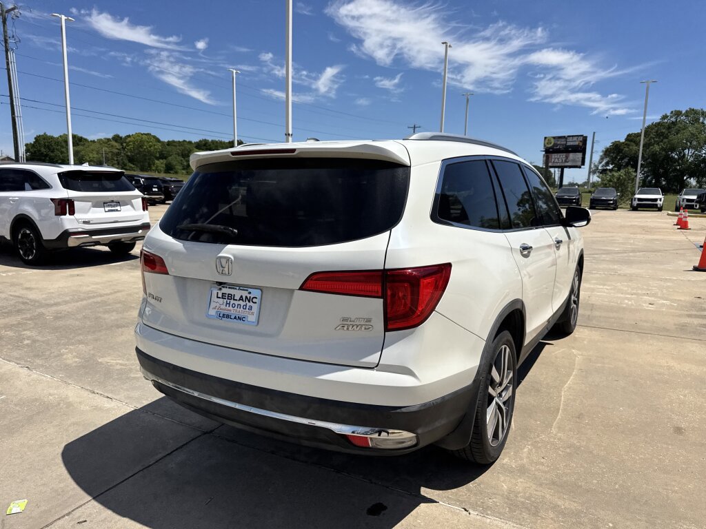 Used 2017 Honda Pilot Elite image 19