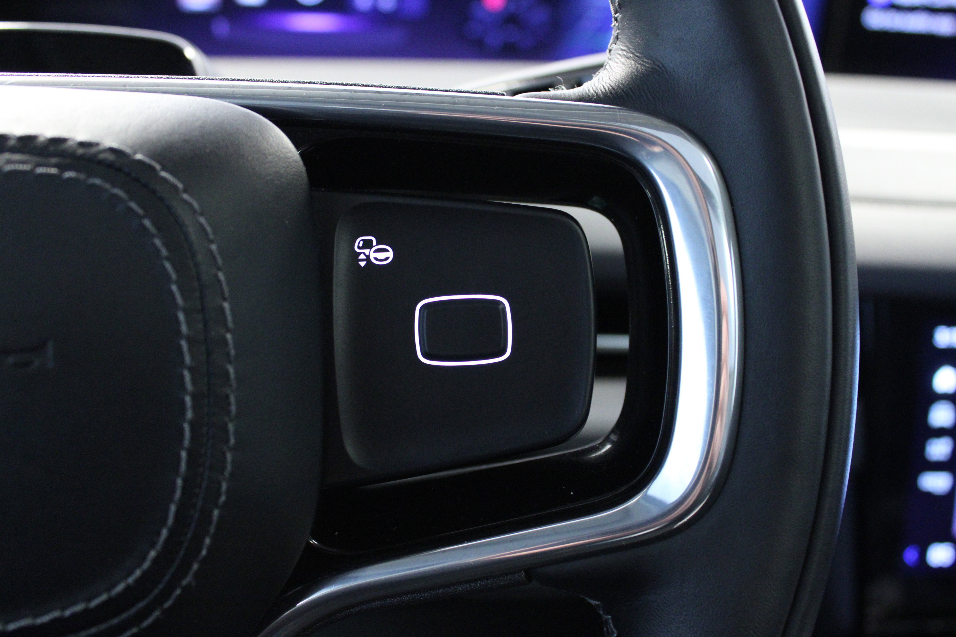 Used 2025 Lincoln Navigator L Reserve image 22