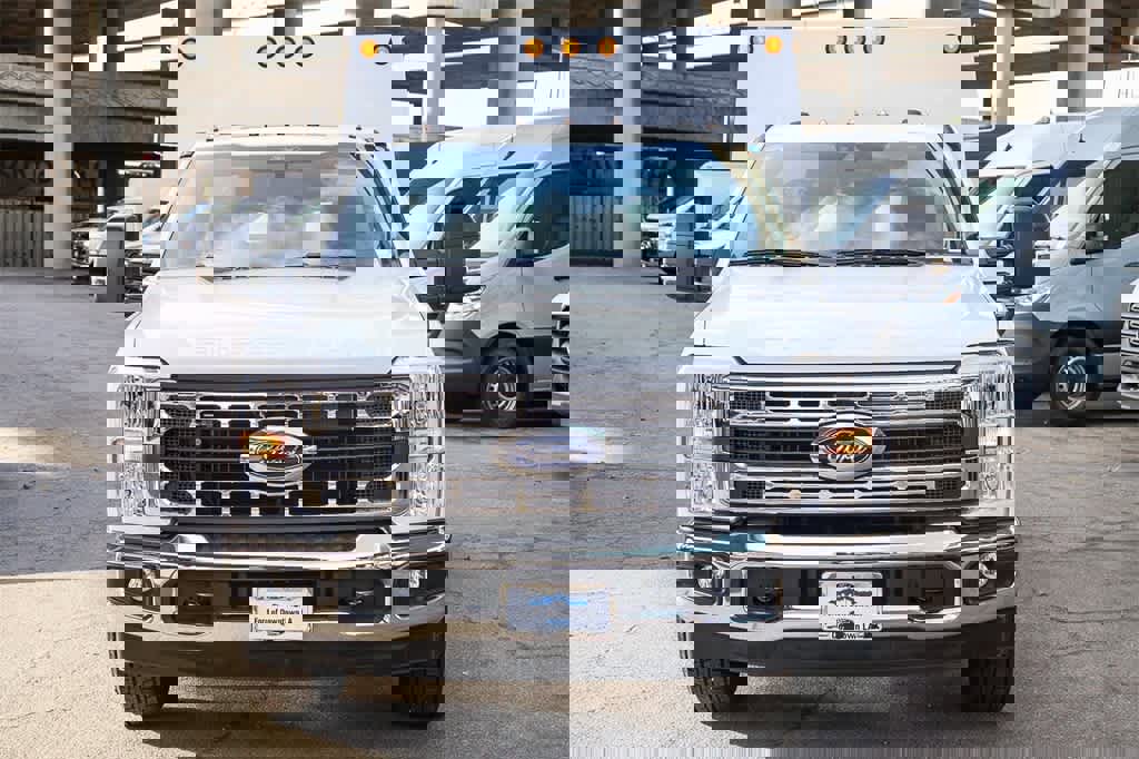 New 2026 Ford F350 XL w/ XL Chrome Package image 2