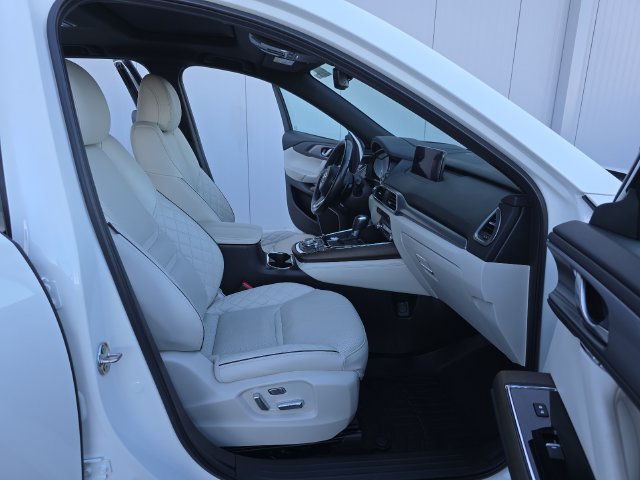 Used 2021 MAZDA CX-9 Signature AWD/4WD image 11