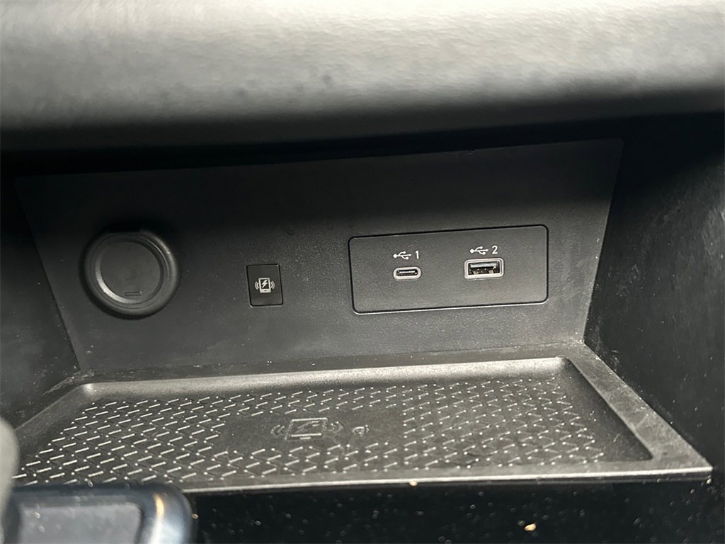 Used 2023 Nissan Pathfinder Platinum image 26