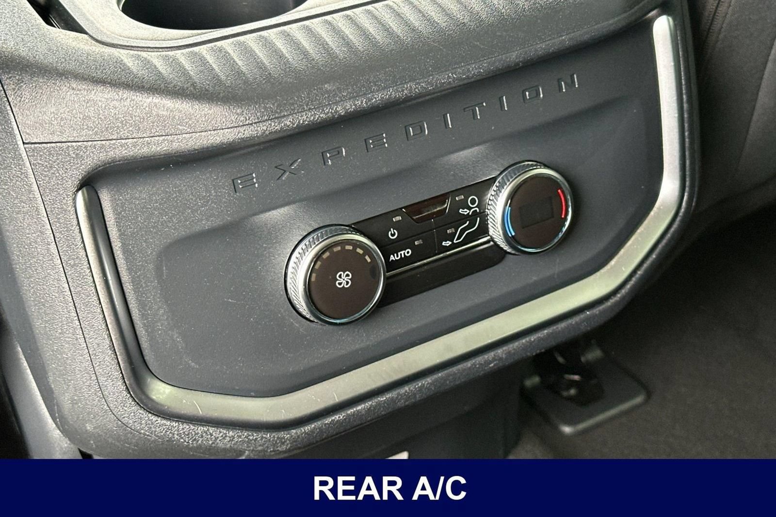 Used 2025 Ford Expedition Max Active RWD image 16
