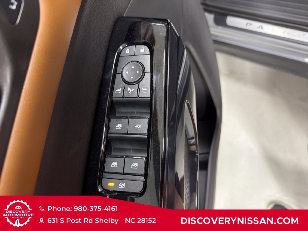 New 2026 Nissan Pathfinder Platinum w/ Accent Package AWD/4WD image 12