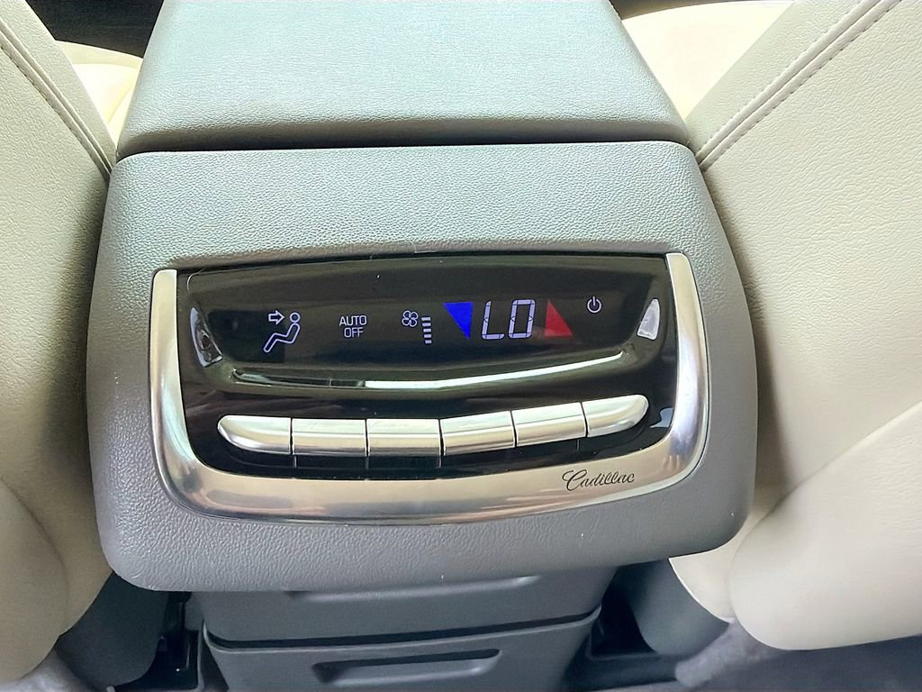 Used 2021 Cadillac XT6 Premium Luxury image 21