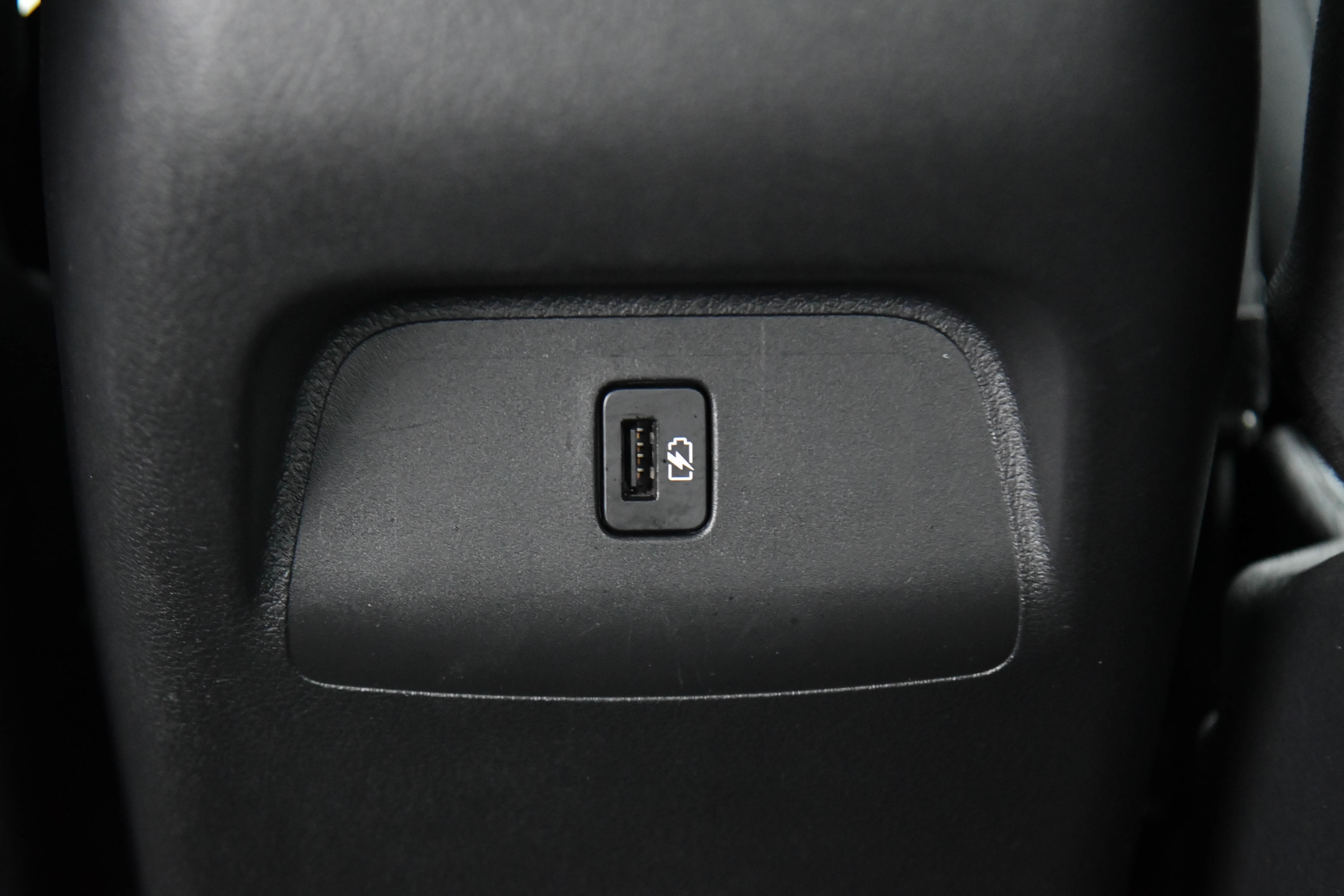 Used 2024 Nissan Sentra SV image 32