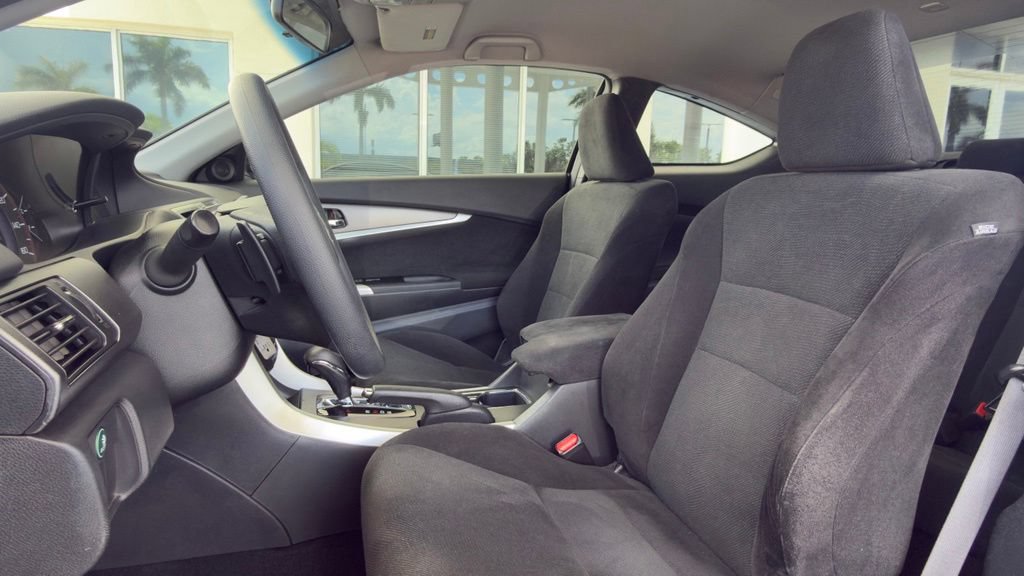 Used 2013 Honda Accord LX-S image 4