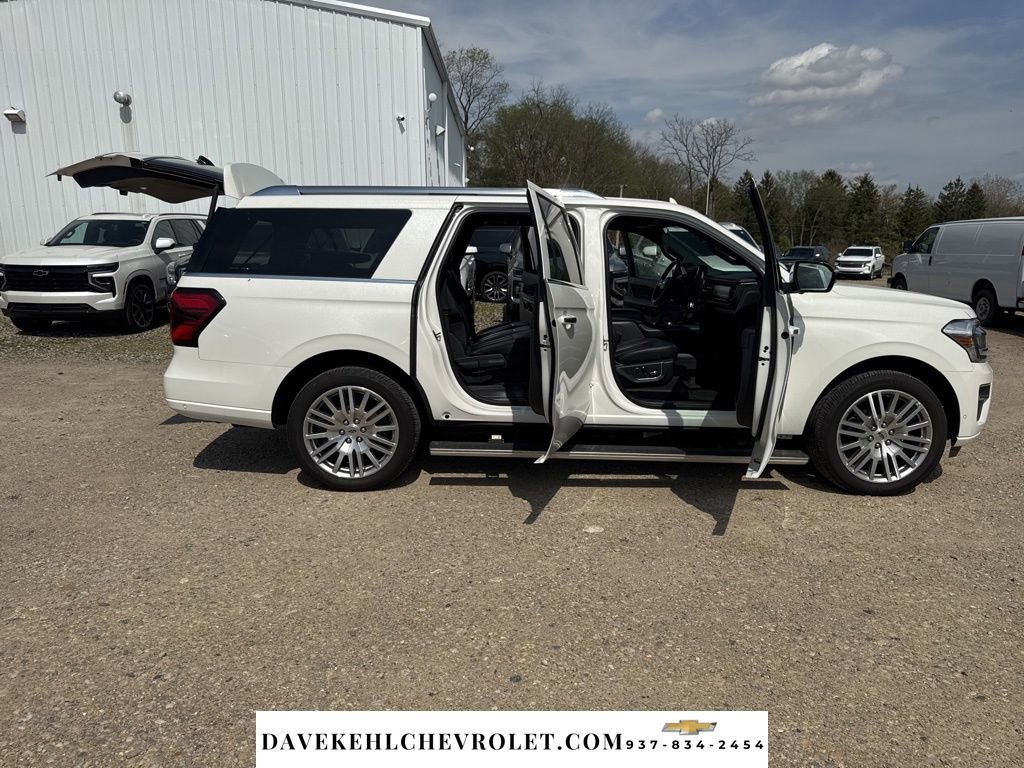 Used 2022 Ford Expedition Max Platinum AWD/4WD image 29
