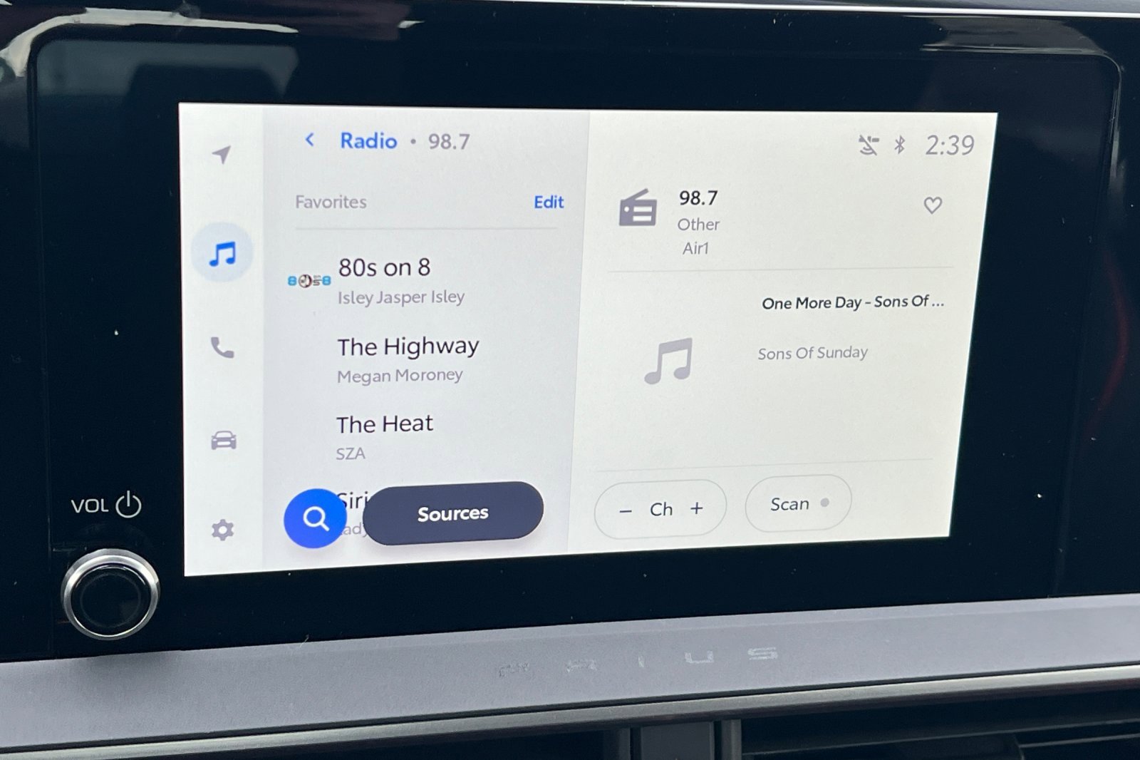 New 2026 Toyota Prius Plug-In Hybrid image 15