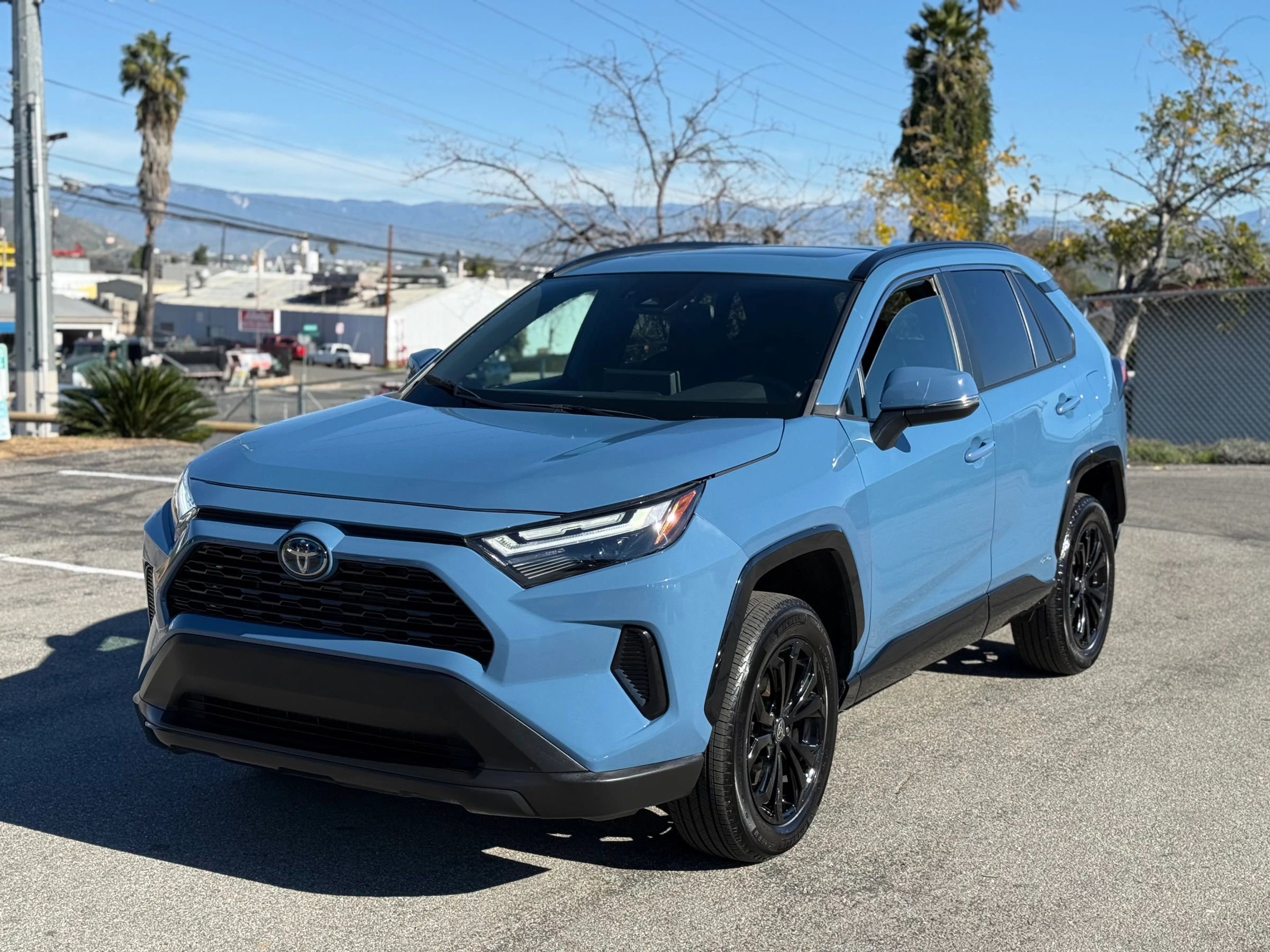 Used 2022 Toyota RAV4 SE w/ Convenience Package