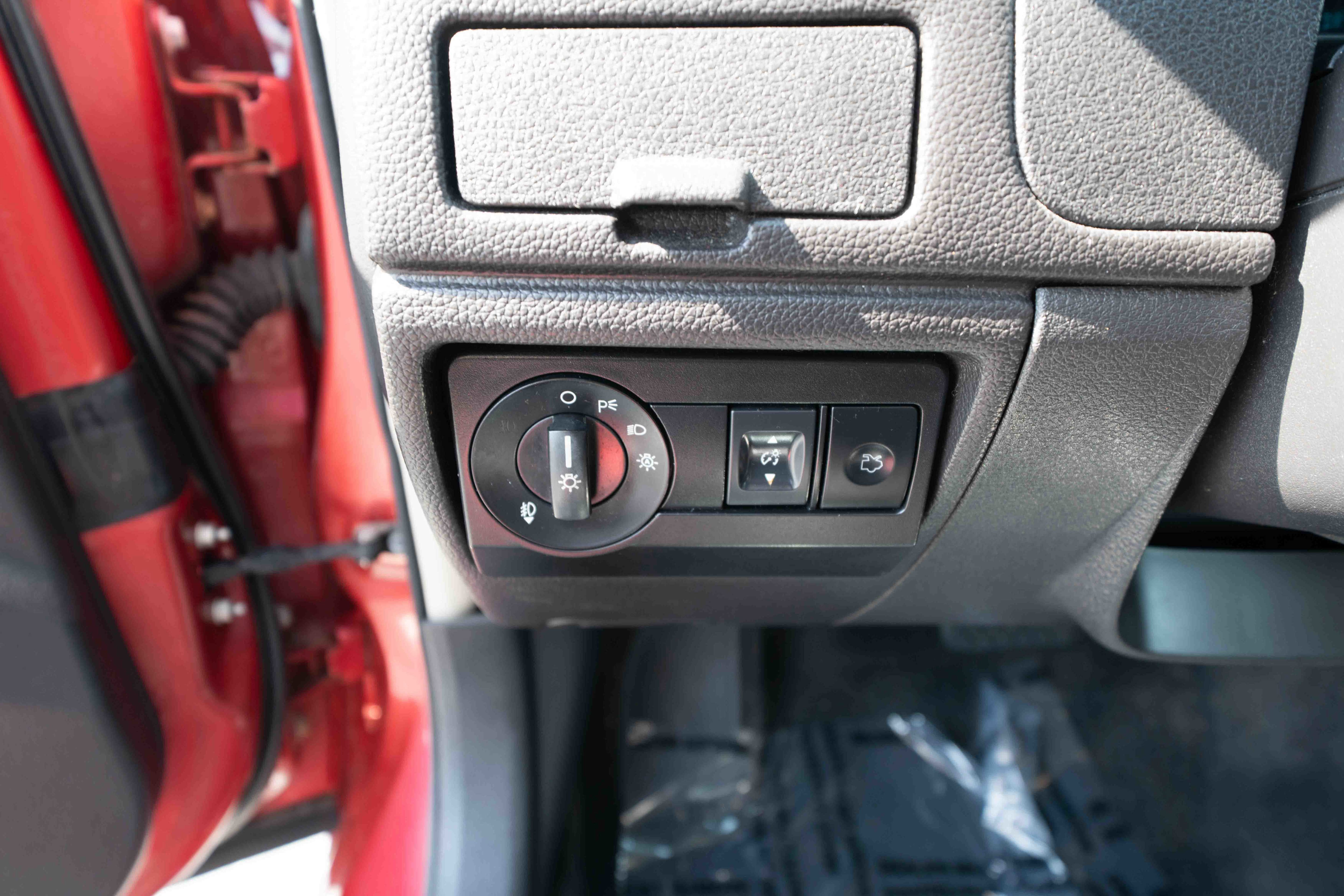 Used 2010 Ford Fusion SEL image 11