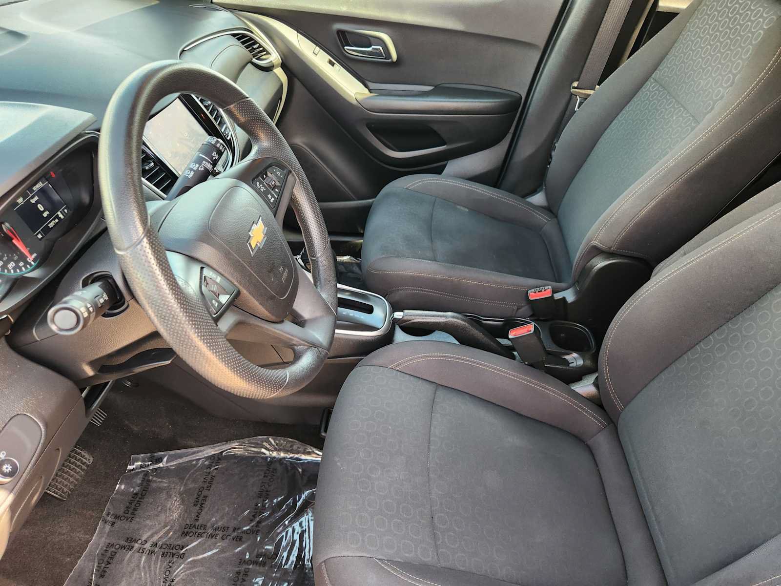 Used 2021 Chevrolet Trax LS w/ Tint and Cruise Package FWD image 12