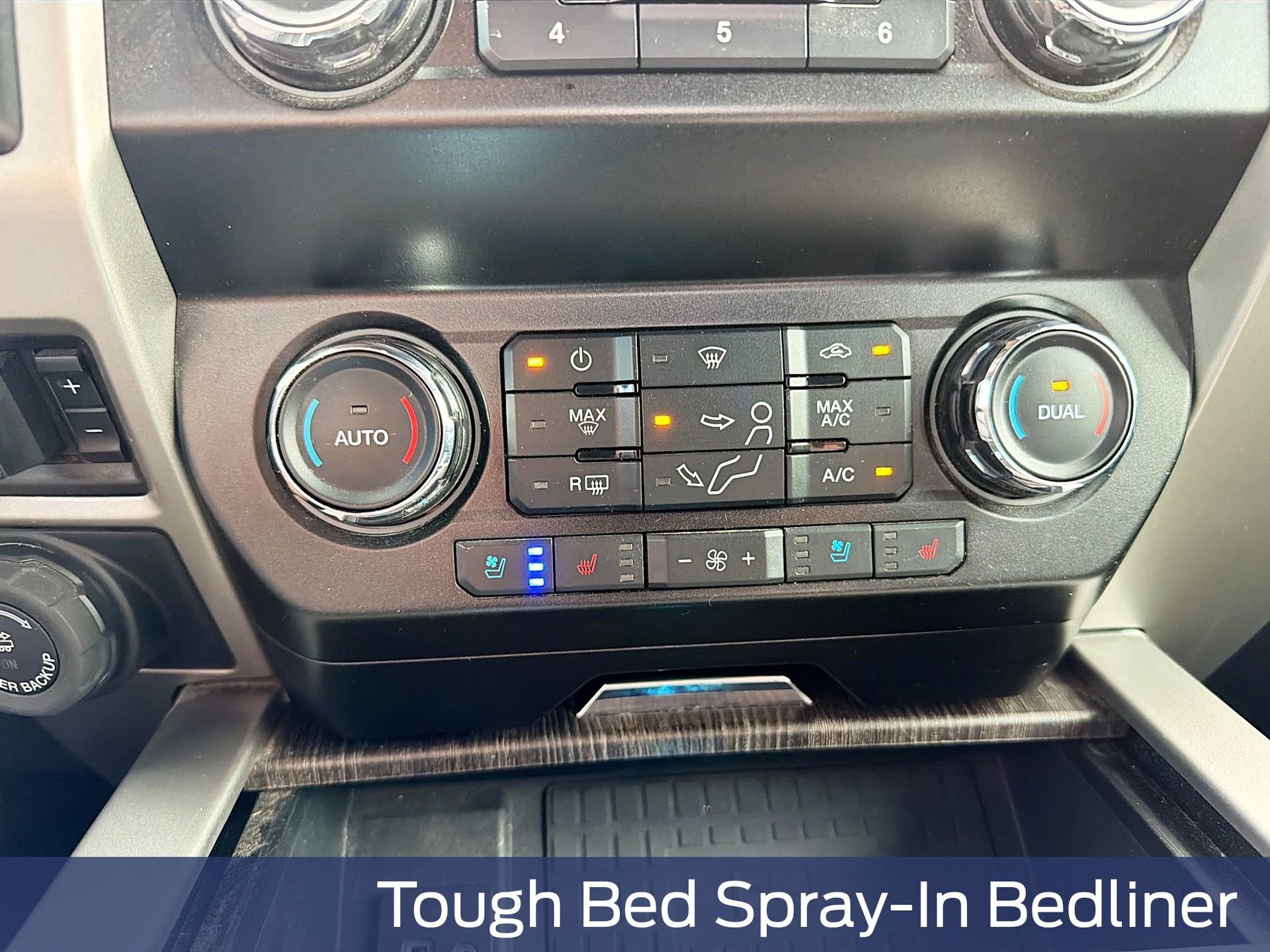 Used 2020 Ford F350 Lariat image 21