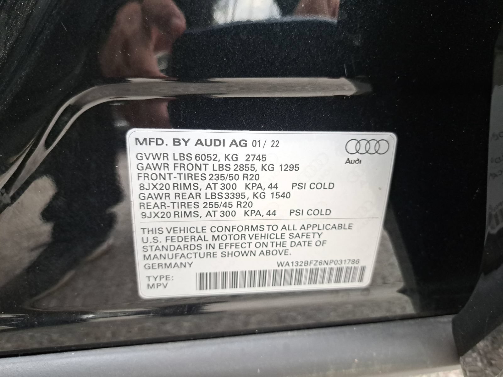 Used 2022 Audi Q4 e-tron Premium Plus AWD/4WD image 15