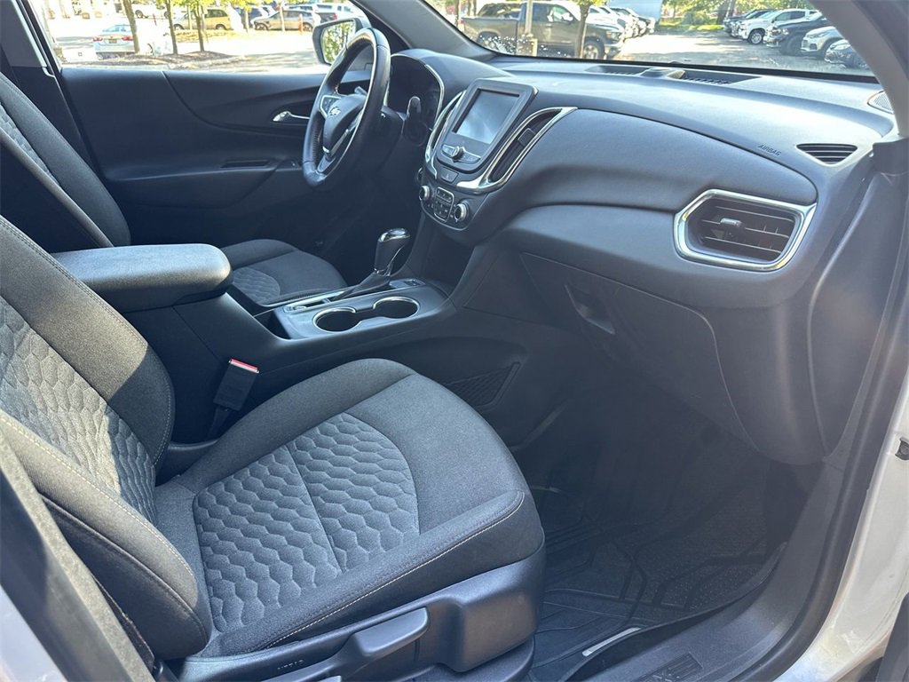 Used 2018 Chevrolet Equinox LT image 16