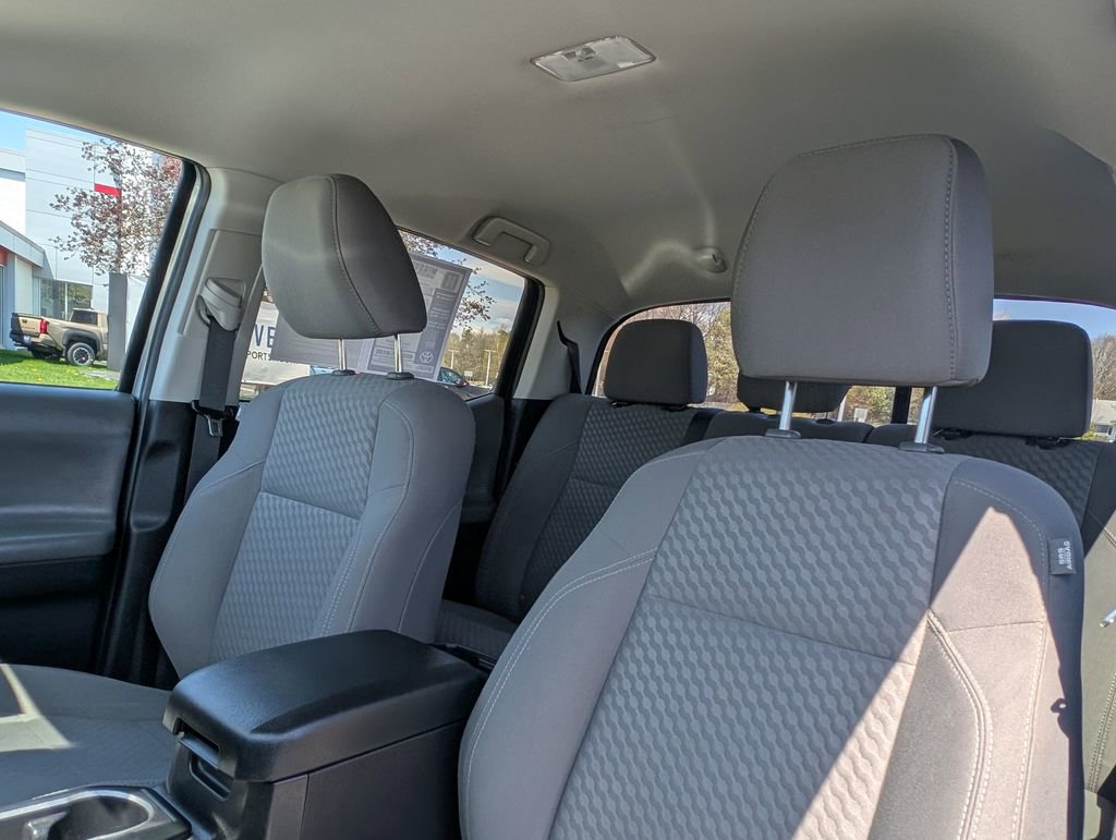Used 2022 Toyota Tacoma SR AWD/4WD image 17
