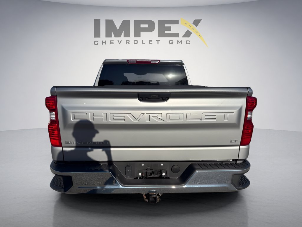 Used 2024 Chevrolet Silverado 1500 LT AWD/4WD image 4