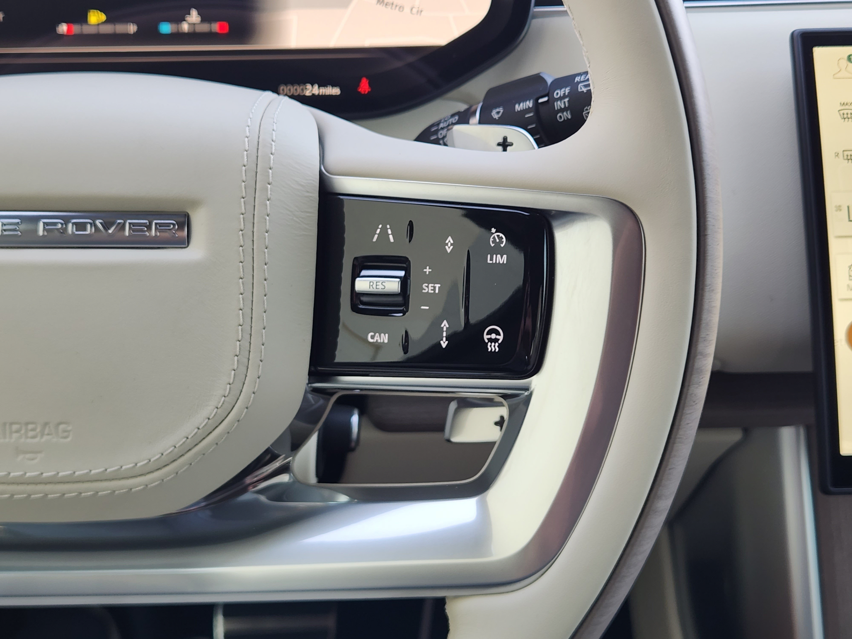New 2026 Land Rover Range Rover SE AWD/4WD image 22