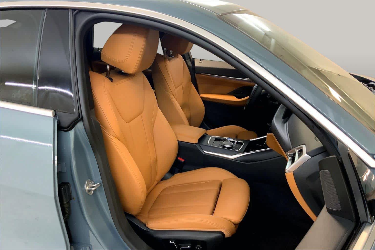 Used 2025 BMW i4 eDrive40 w/ Premium Package RWD image 8