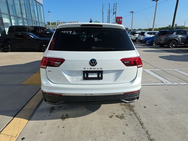 Used 2023 Volkswagen Tiguan SE image 5