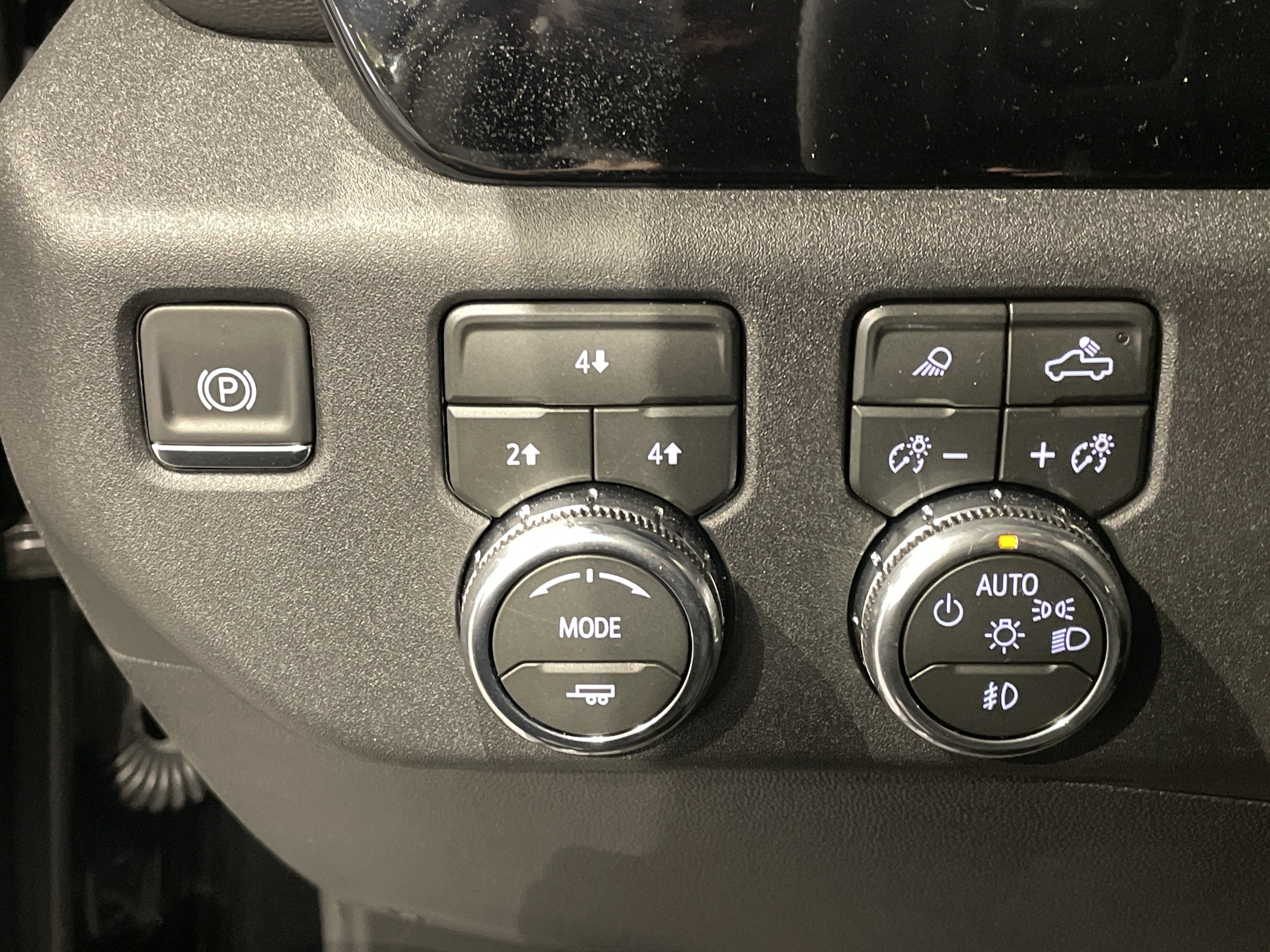 Used 2026 GMC Sierra 3500 SLE AWD/4WD image 26