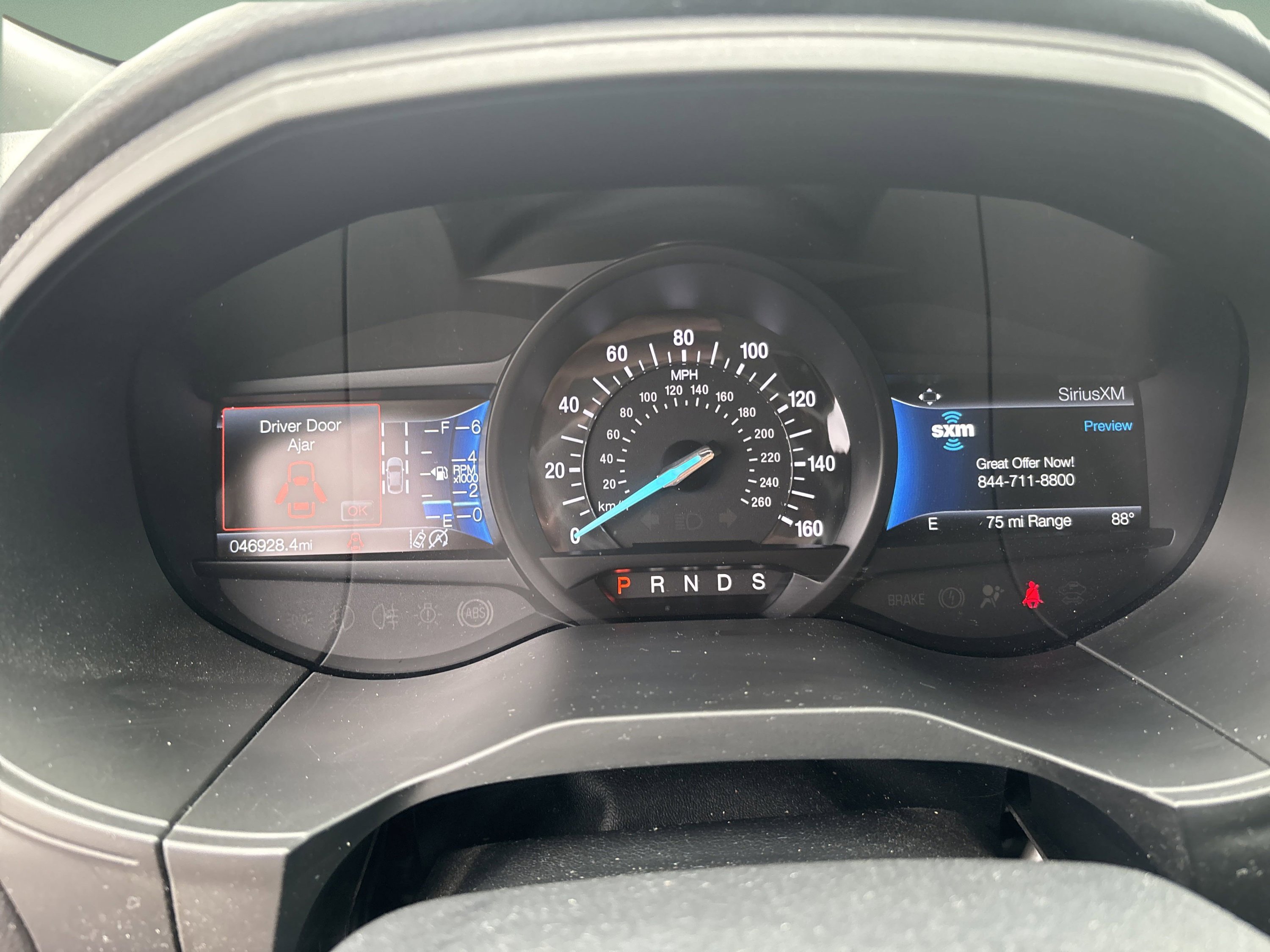 Used 2022 Ford Edge ST-Line w/ Class II Trailer Tow Package image 4