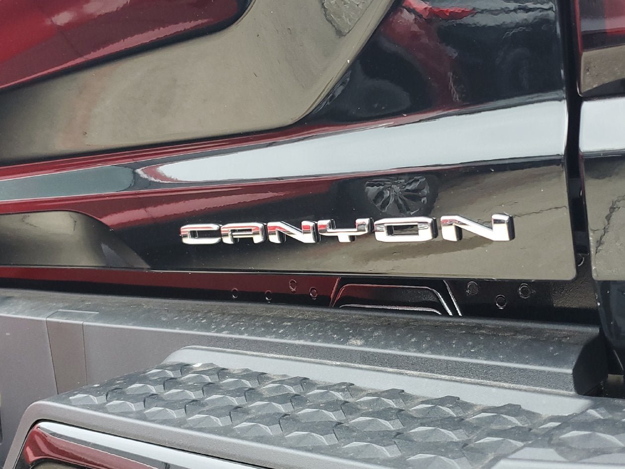 New 2026 GMC Canyon Denali AWD/4WD image 8