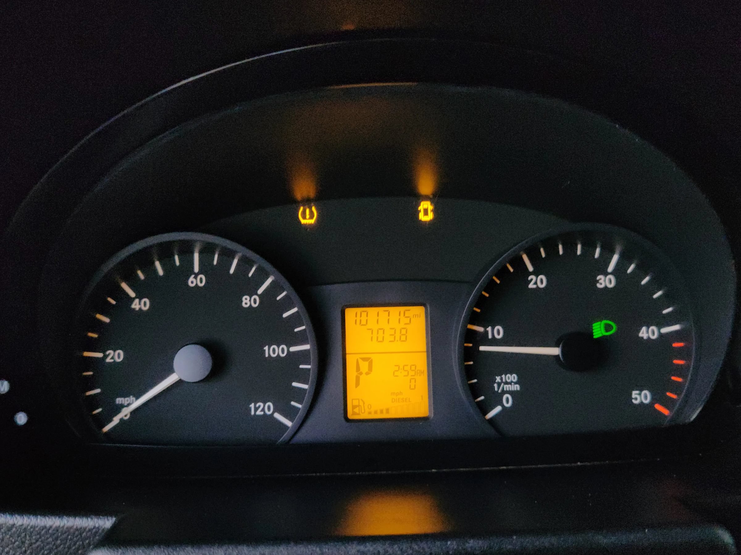 Used 2016 Mercedes-Benz Sprinter 2500 image 10