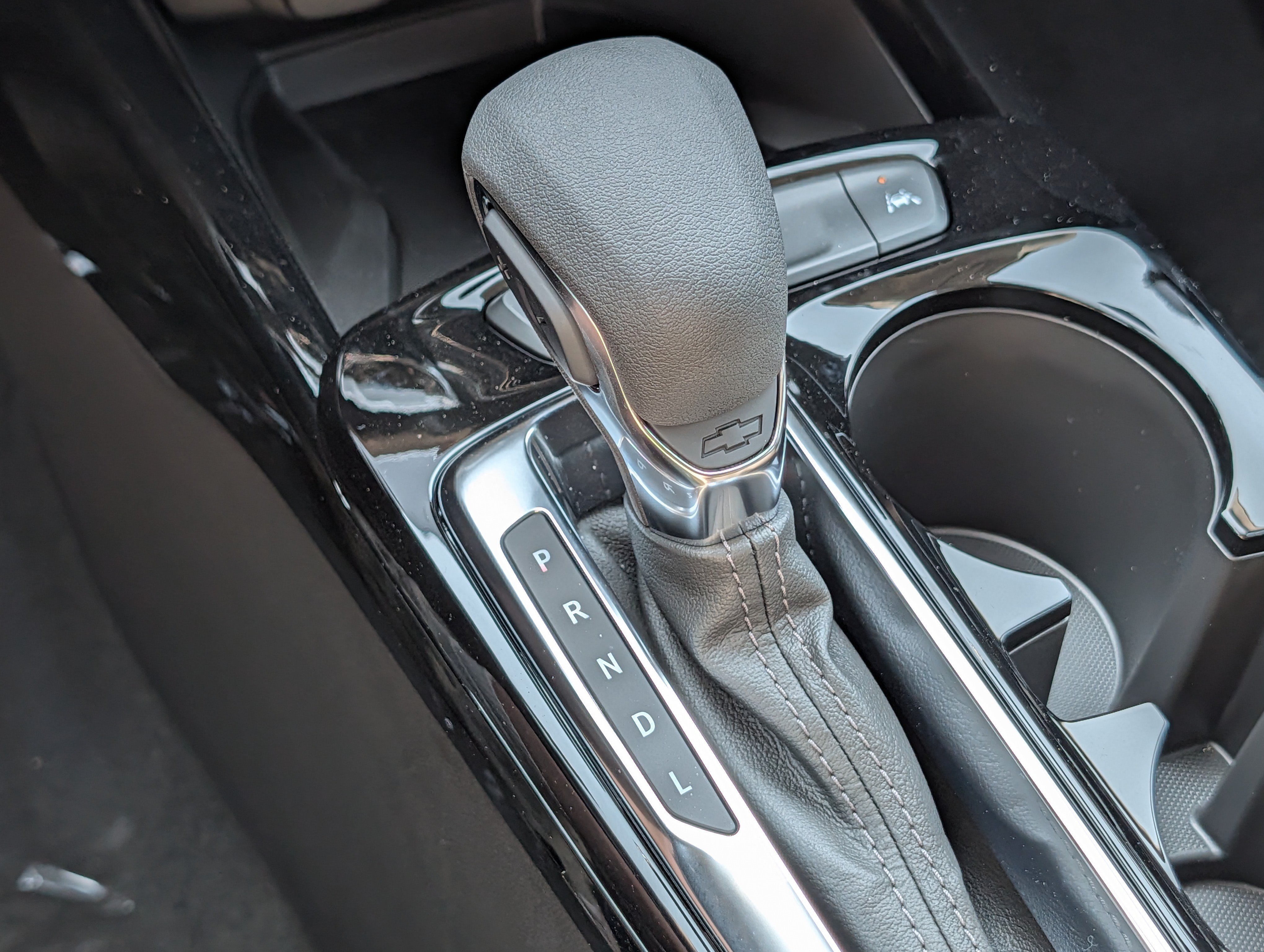 New 2026 Chevrolet Trax LT w/ Sunroof Package FWD image 19