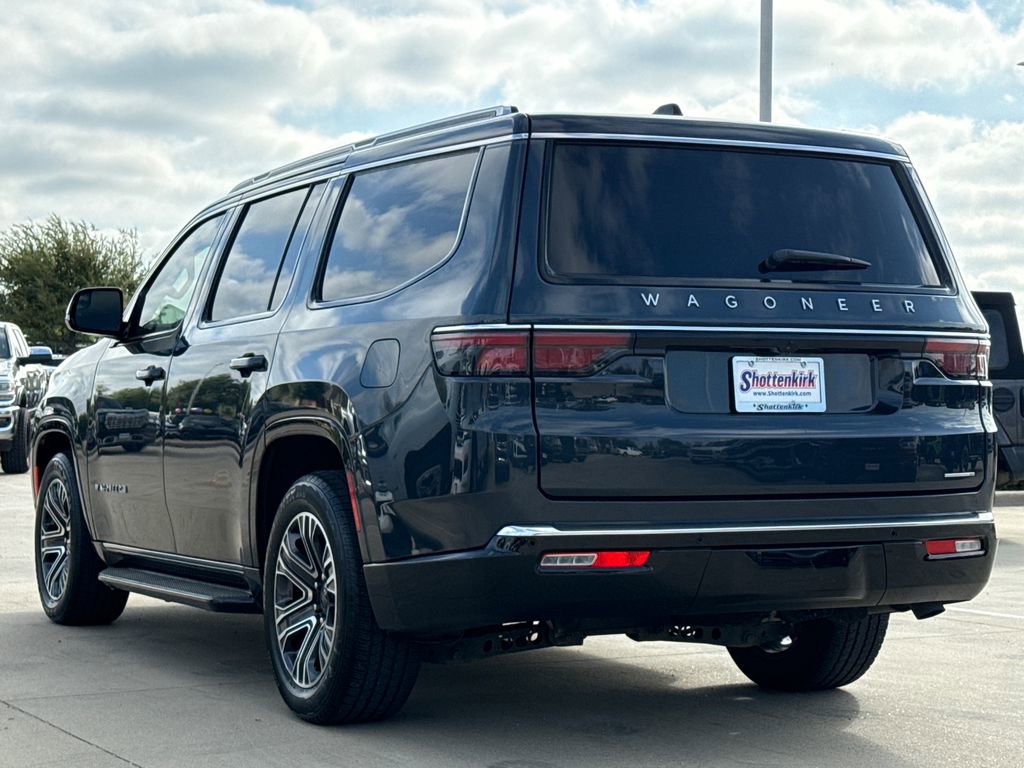 Used 2024 Jeep Wagoneer Series II w/ Flexible Seating Group AWD/4WD image 6