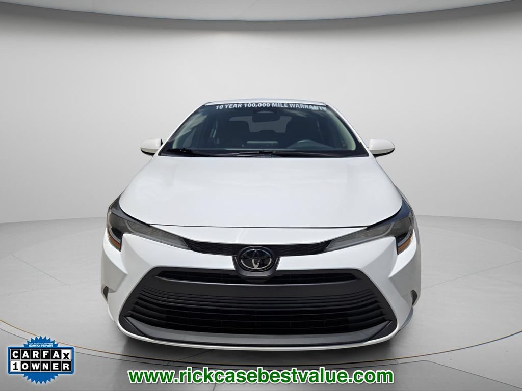 Used 2023 Toyota Corolla LE FWD image 5