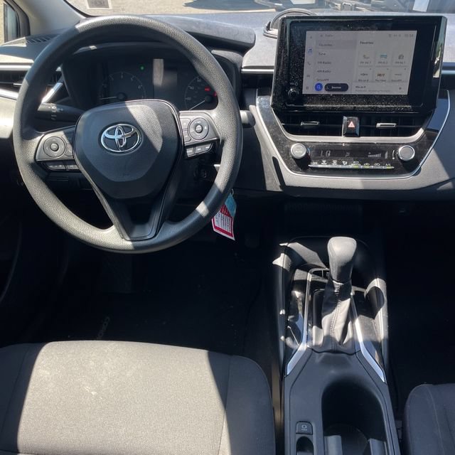 Used 2023 Toyota Corolla LE w/ Carpet Mat Package (TMS) FWD image 3