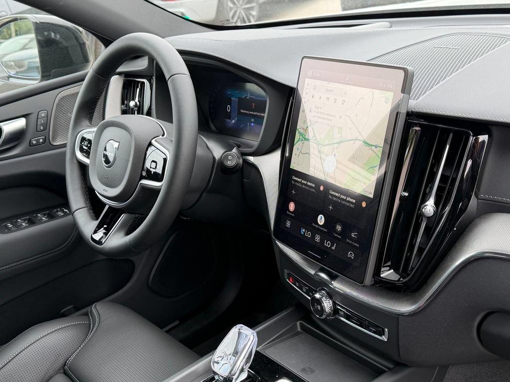 New 2026 Volvo XC60 T8 Ultra w/ Protection Package Premier AWD/4WD image 7